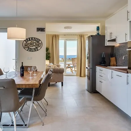 Wave Villa Zara