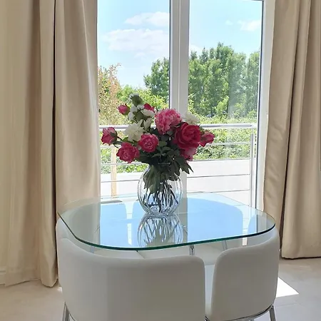 Wave Villa Zara