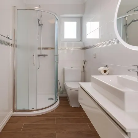 Villa Wave Zara